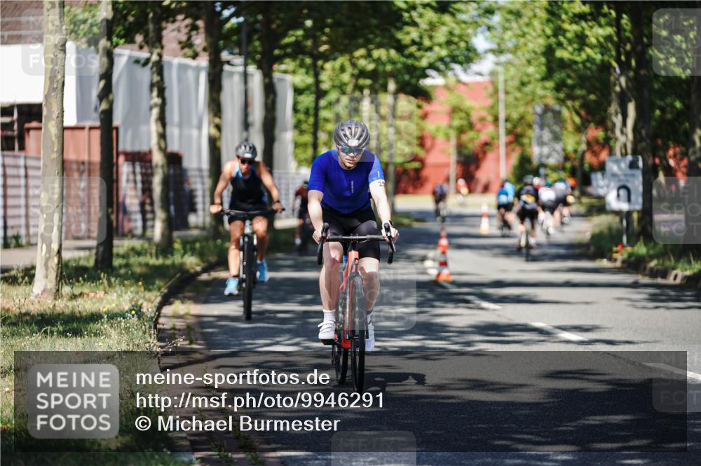 09.08.2026 - GEWOBA Citytriathlon Bremen Michael Burmester http://msf.ph/oto/9946291 09.08.2026 10:53:50 Radfahren 153, 193, 292, 433, 492, 501 meine-sportfotos.de
