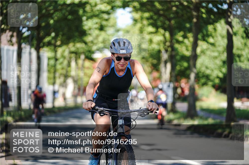 09.08.2026 - GEWOBA Citytriathlon Bremen Michael Burmester http://msf.ph/oto/9946295 09.08.2026 10:53:52 Radfahren 153, 193, 292, 367, 433, 492, 501 meine-sportfotos.de