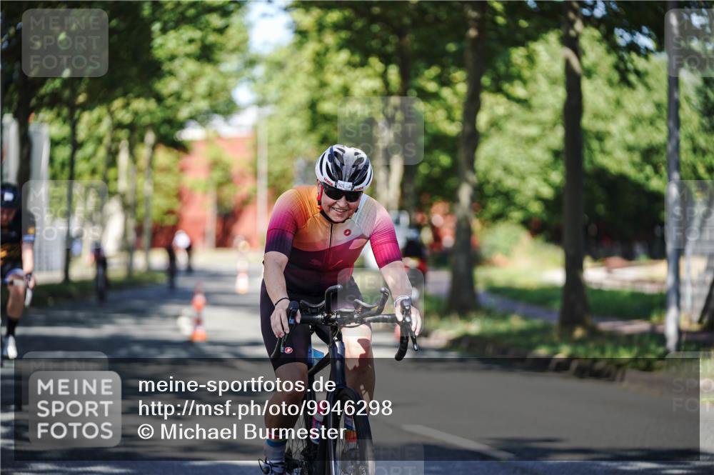 09.08.2026 - GEWOBA Citytriathlon Bremen Michael Burmester http://msf.ph/oto/9946298 09.08.2026 10:53:55 Radfahren 153, 193, 292, 367, 473, 492, 501 meine-sportfotos.de