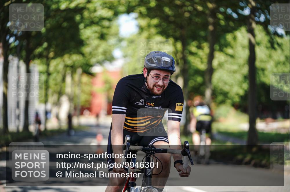 09.08.2026 - GEWOBA Citytriathlon Bremen Michael Burmester http://msf.ph/oto/9946301 09.08.2026 10:53:56 Radfahren 153, 193, 292, 367, 473, 492, 501 meine-sportfotos.de