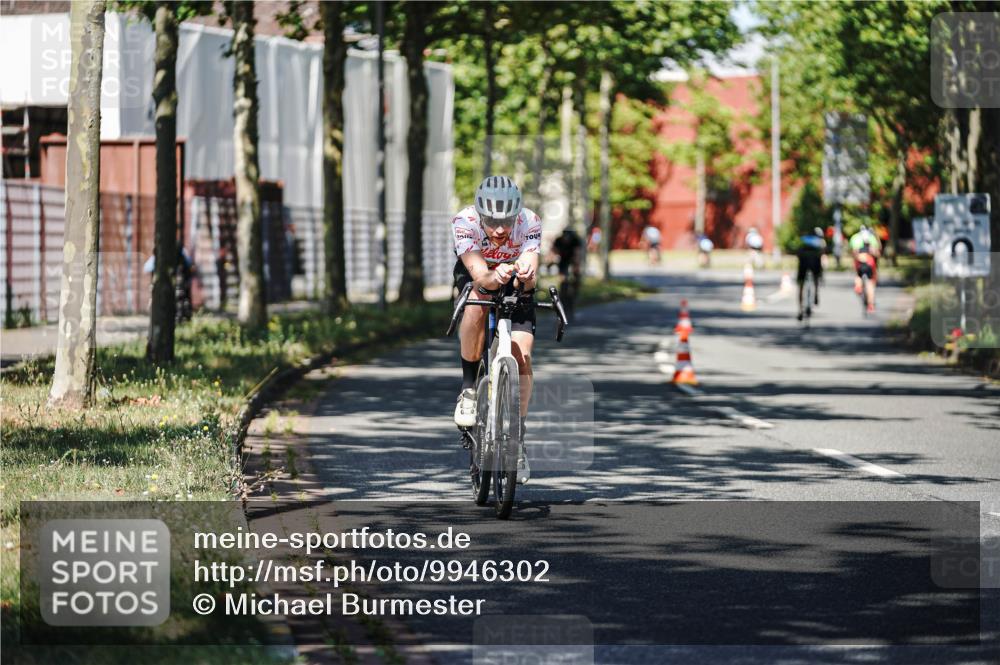 09.08.2026 - GEWOBA Citytriathlon Bremen Michael Burmester http://msf.ph/oto/9946302 09.08.2026 10:54:00 Radfahren 193, 247, 292, 367, 473, 492, 501 meine-sportfotos.de