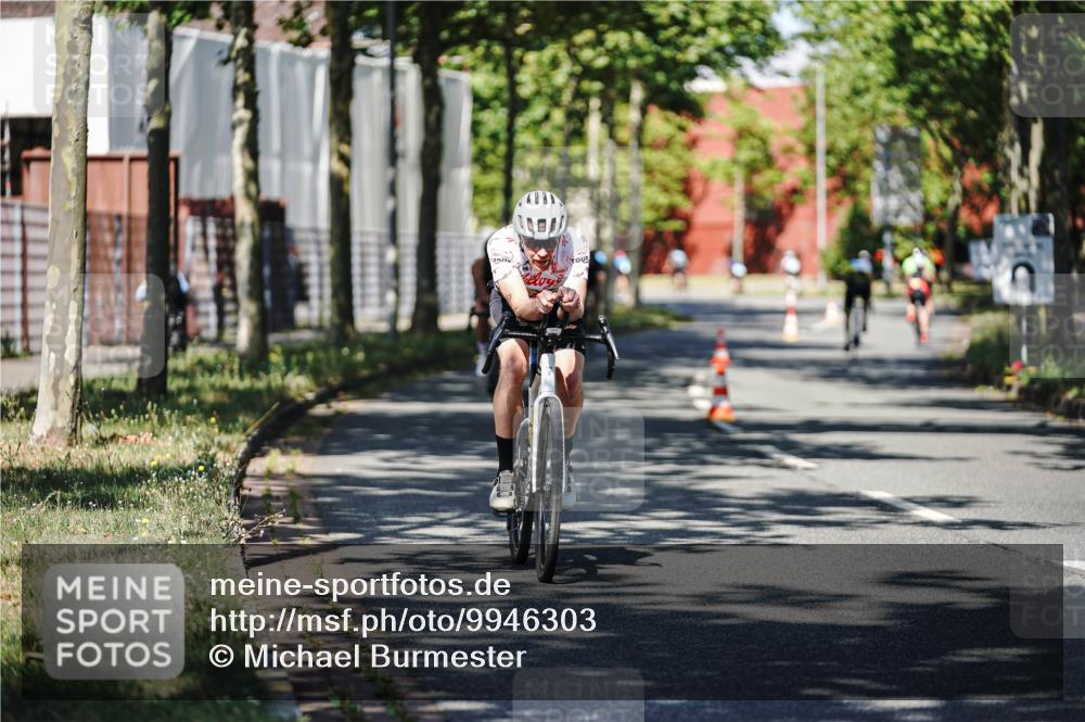 09.08.2026 - GEWOBA Citytriathlon Bremen Michael Burmester http://msf.ph/oto/9946303 09.08.2026 10:54:00 Radfahren 193, 247, 292, 367, 473, 492, 501 meine-sportfotos.de