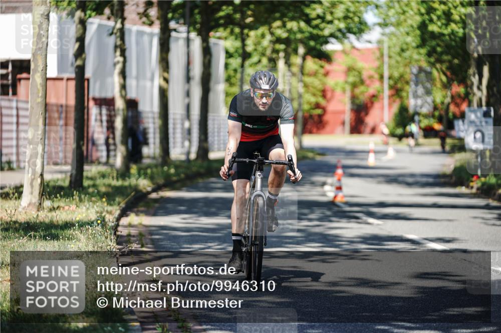 09.08.2026 - GEWOBA Citytriathlon Bremen Michael Burmester http://msf.ph/oto/9946310 09.08.2026 10:54:05 Radfahren 193, 247, 367, 473 meine-sportfotos.de
