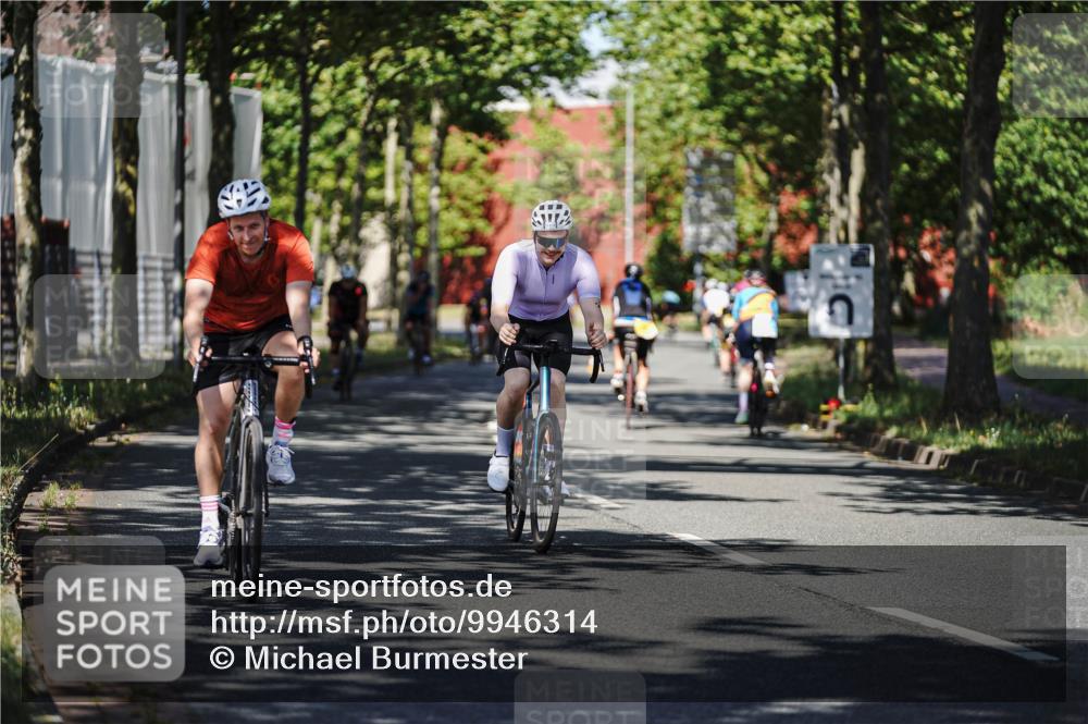 09.08.2026 - GEWOBA Citytriathlon Bremen Michael Burmester http://msf.ph/oto/9946314 09.08.2026 10:54:22 Radfahren 13, 33, 111, 223, 331, 436, 509 meine-sportfotos.de
