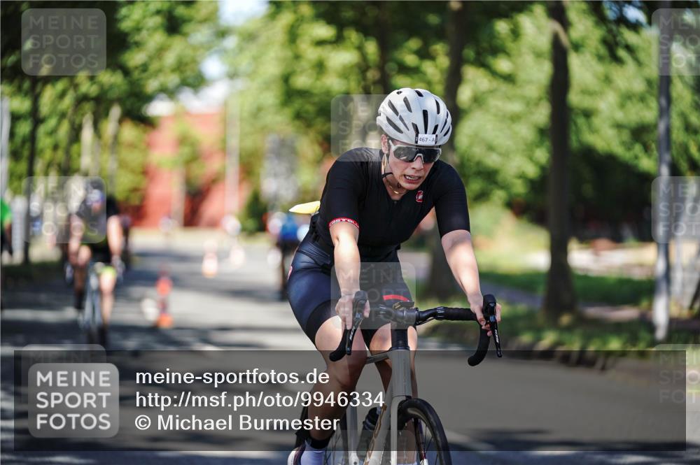 09.08.2026 - GEWOBA Citytriathlon Bremen Michael Burmester http://msf.ph/oto/9946334 09.08.2026 10:54:34 Radfahren 13, 17, 33, 87, 111, 143, 185, 195, 223, 331, 436, 467, 490, 509, 514, 531 meine-sportfotos.de