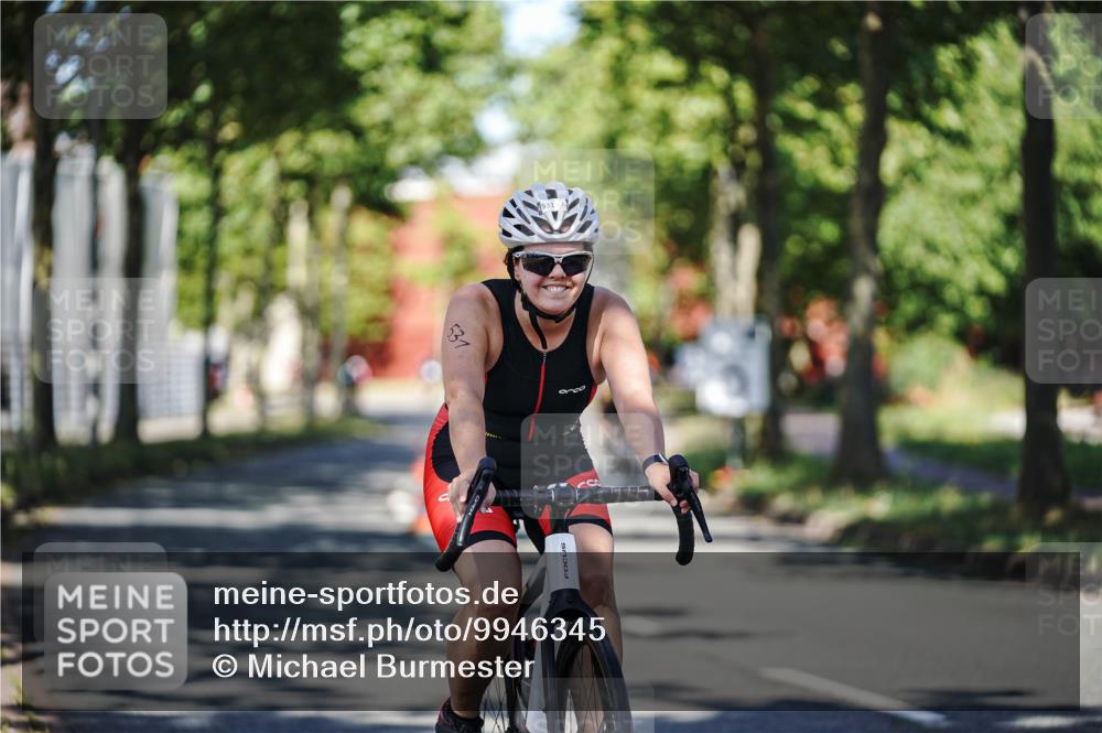 09.08.2026 - GEWOBA Citytriathlon Bremen Michael Burmester http://msf.ph/oto/9946345 09.08.2026 10:54:43 Radfahren 17, 87, 143, 185, 195, 467, 490, 514, 531 meine-sportfotos.de