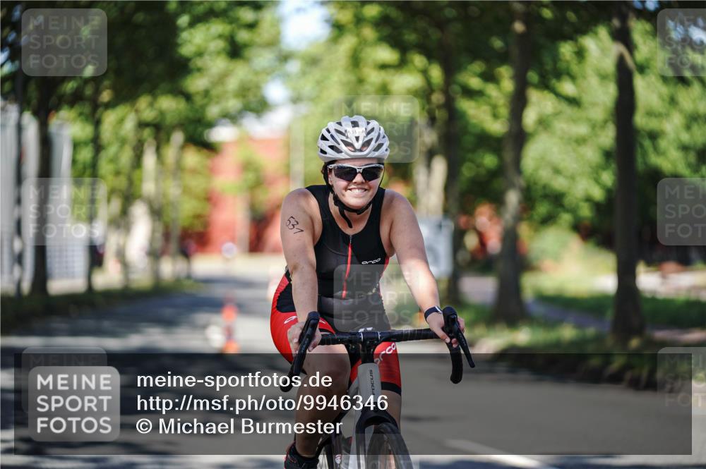 09.08.2026 - GEWOBA Citytriathlon Bremen Michael Burmester http://msf.ph/oto/9946346 09.08.2026 10:54:43 Radfahren 17, 87, 143, 185, 195, 467, 490, 514, 531 meine-sportfotos.de