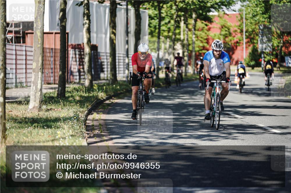 09.08.2026 - GEWOBA Citytriathlon Bremen Michael Burmester http://msf.ph/oto/9946355 09.08.2026 10:54:58 Radfahren 37, 135, 201, 207, 303, 390, 444, 476, 513, 530 meine-sportfotos.de