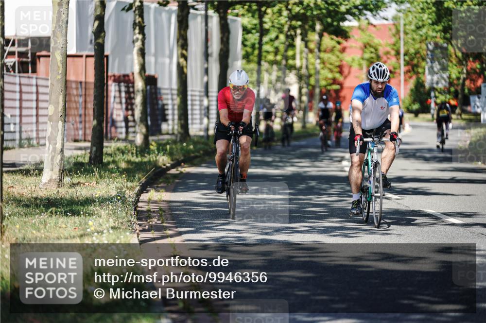09.08.2026 - GEWOBA Citytriathlon Bremen Michael Burmester http://msf.ph/oto/9946356 09.08.2026 10:54:58 Radfahren 37, 135, 201, 207, 303, 390, 444, 476, 513, 530 meine-sportfotos.de