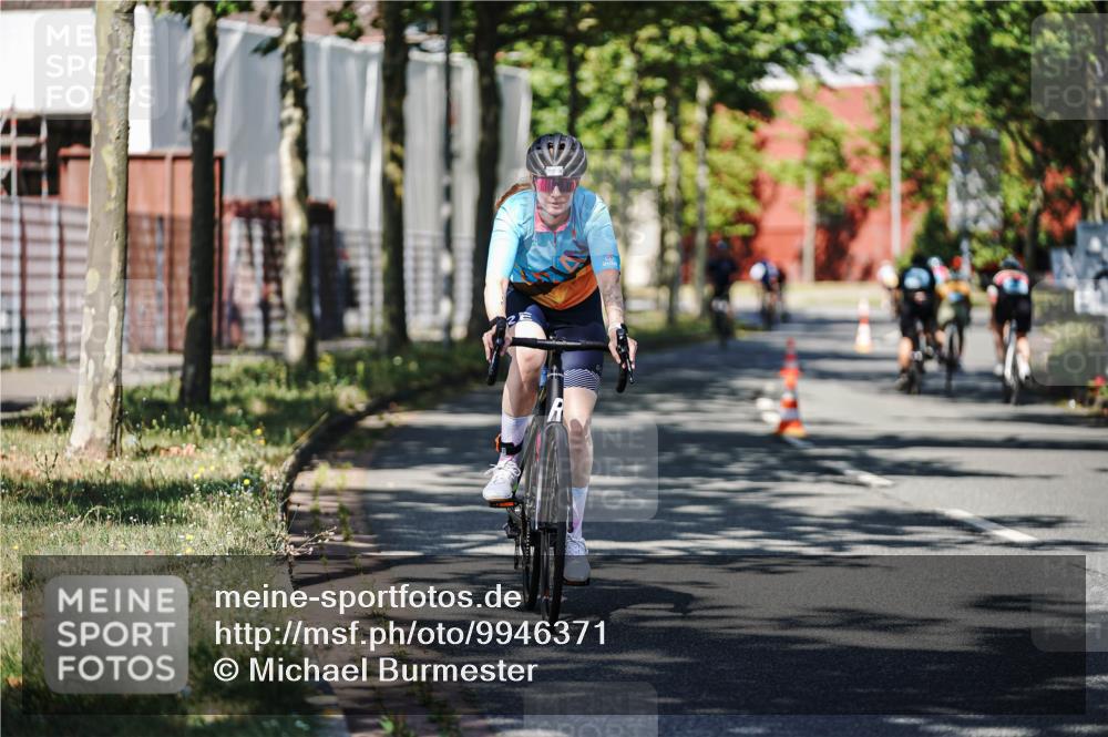 09.08.2026 - GEWOBA Citytriathlon Bremen Michael Burmester http://msf.ph/oto/9946371 09.08.2026 10:55:07 Radfahren 37, 53, 169, 187, 201, 207, 303, 390, 471, 476, 513, 530 meine-sportfotos.de