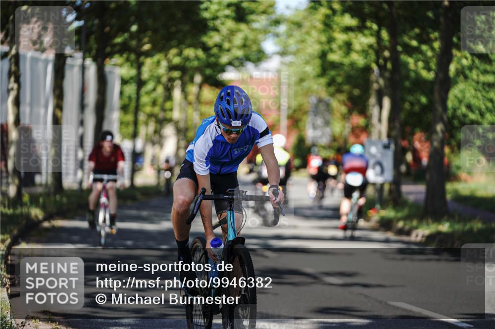 09.08.2026 - GEWOBA Citytriathlon Bremen Michael Burmester http://msf.ph/oto/9946382 09.08.2026 10:55:18 Radfahren 53, 123, 169, 187, 237, 471, 527 meine-sportfotos.de
