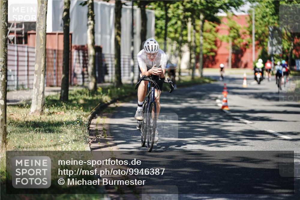 09.08.2026 - GEWOBA Citytriathlon Bremen Michael Burmester http://msf.ph/oto/9946387 09.08.2026 10:55:23 Radfahren 53, 123, 169, 187, 237, 527 meine-sportfotos.de