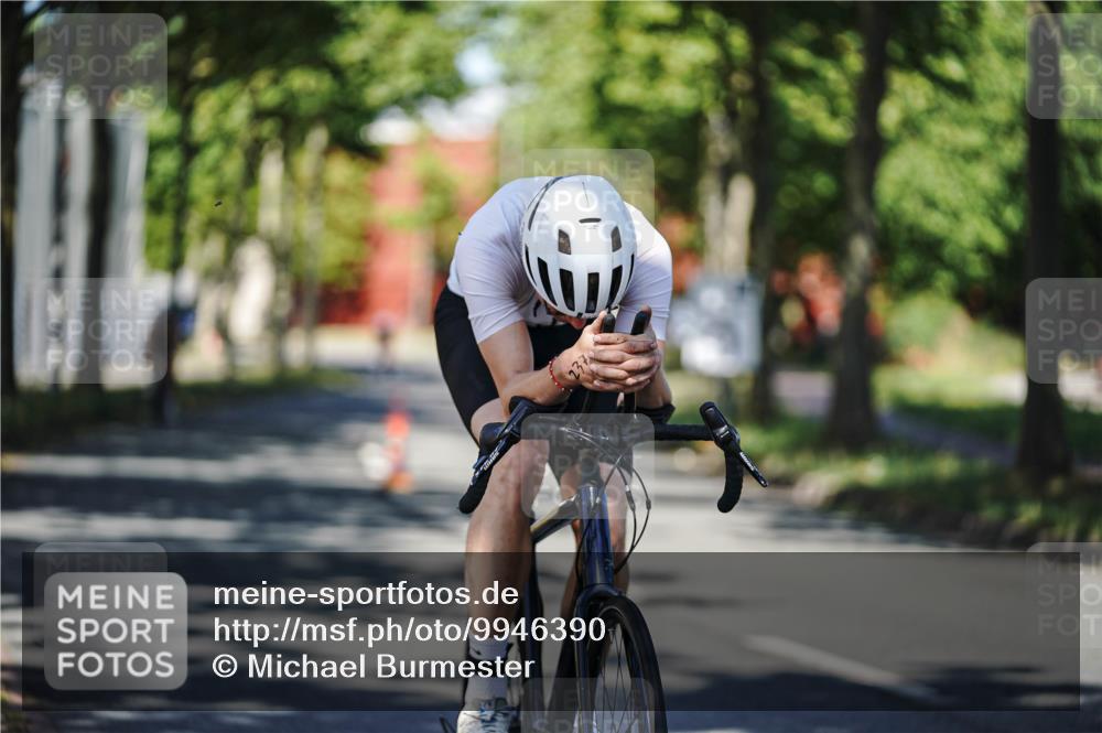 09.08.2026 - GEWOBA Citytriathlon Bremen Michael Burmester http://msf.ph/oto/9946390 09.08.2026 10:55:24 Radfahren 53, 123, 169, 187, 237, 527 meine-sportfotos.de