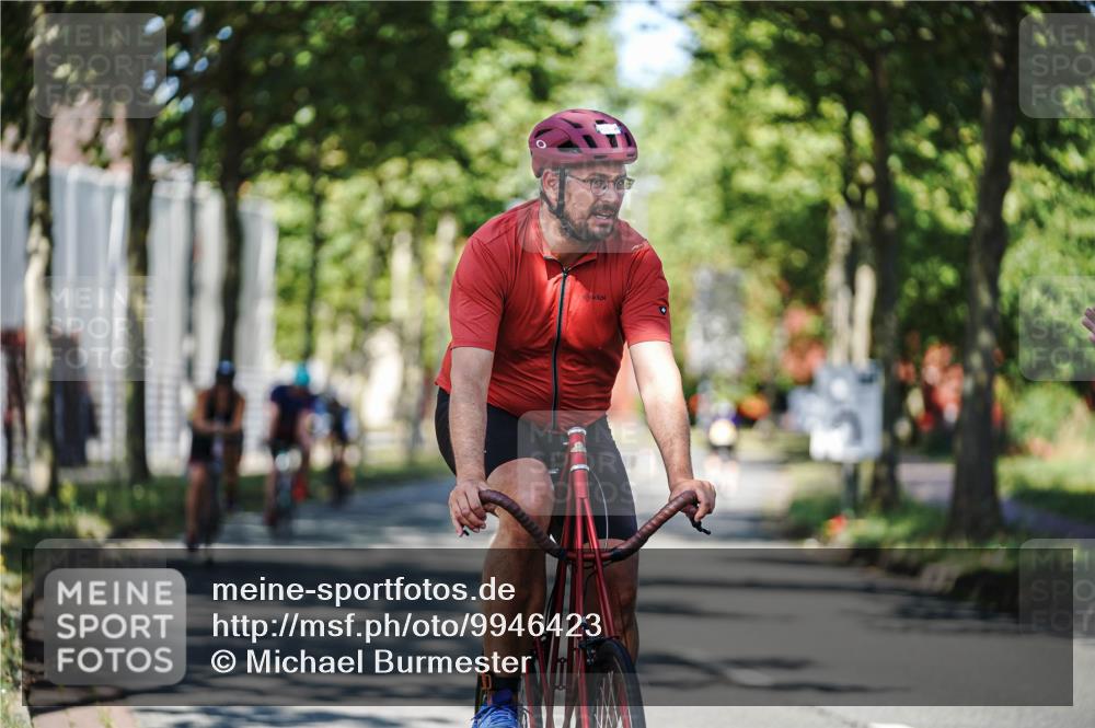 09.08.2026 - GEWOBA Citytriathlon Bremen Michael Burmester http://msf.ph/oto/9946423 09.08.2026 10:56:01 Radfahren 31, 41, 89, 93, 109, 155, 157, 211, 487, 491 meine-sportfotos.de