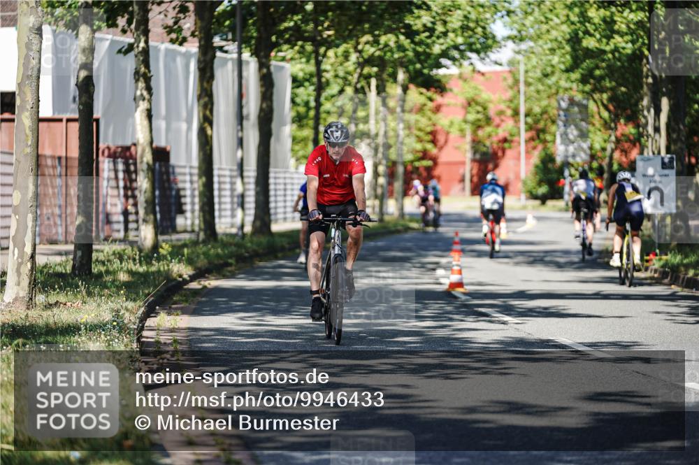 09.08.2026 - GEWOBA Citytriathlon Bremen Michael Burmester http://msf.ph/oto/9946433 09.08.2026 10:56:13 Radfahren 55, 61, 67, 89, 109, 163 meine-sportfotos.de