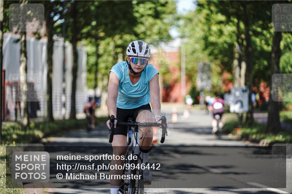 09.08.2026 - GEWOBA Citytriathlon Bremen Michael Burmester http://msf.ph/oto/9946442 09.08.2026 10:56:23 Radfahren 55, 61, 67, 163, 217, 225 meine-sportfotos.de
