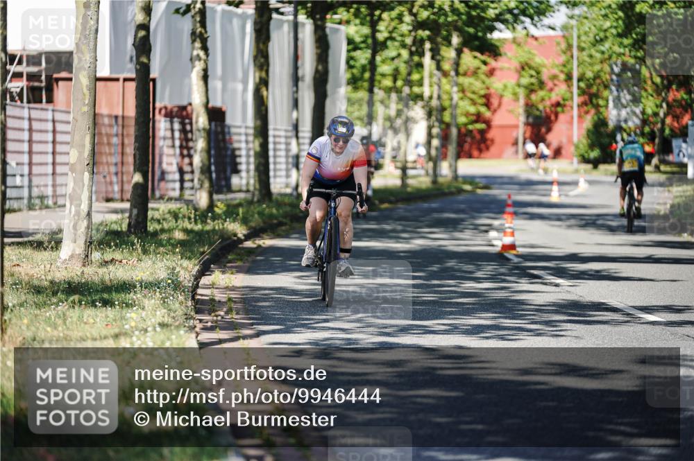 09.08.2026 - GEWOBA Citytriathlon Bremen Michael Burmester http://msf.ph/oto/9946444 09.08.2026 10:56:27 Radfahren 55, 61, 67, 163, 217, 225 meine-sportfotos.de