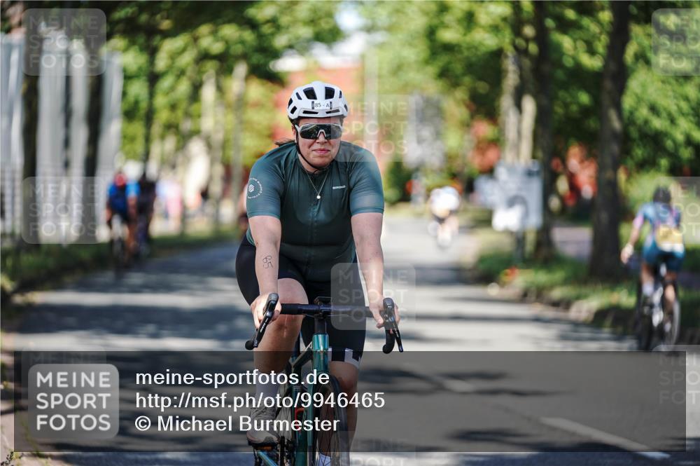 09.08.2026 - GEWOBA Citytriathlon Bremen Michael Burmester http://msf.ph/oto/9946465 09.08.2026 10:56:57 Radfahren 35, 75, 85, 113, 147, 149, 399, 460, 480 meine-sportfotos.de