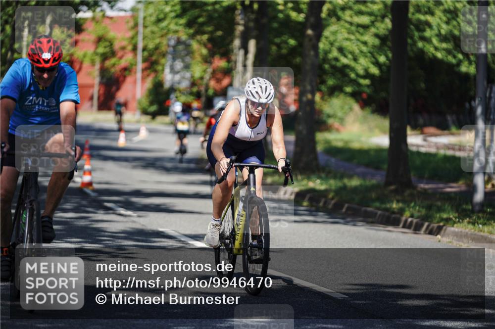 09.08.2026 - GEWOBA Citytriathlon Bremen Michael Burmester http://msf.ph/oto/9946470 09.08.2026 10:57:01 Radfahren 35, 85, 113, 399, 460, 480 meine-sportfotos.de