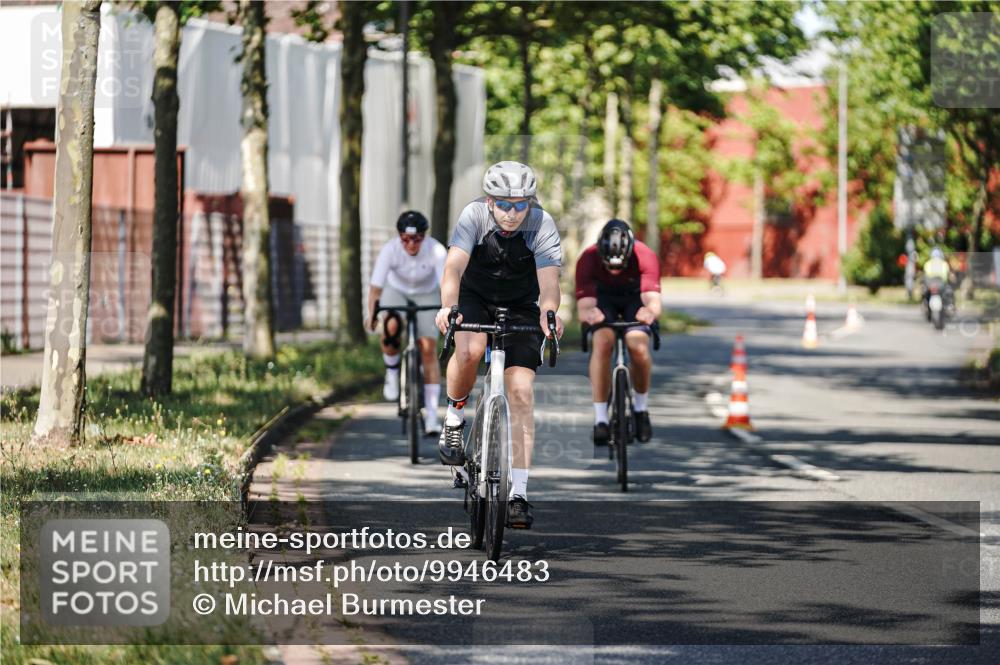 09.08.2026 - GEWOBA Citytriathlon Bremen Michael Burmester http://msf.ph/oto/9946483 09.08.2026 10:57:22 Radfahren 183, 191, 205, 243, 281, 361 meine-sportfotos.de