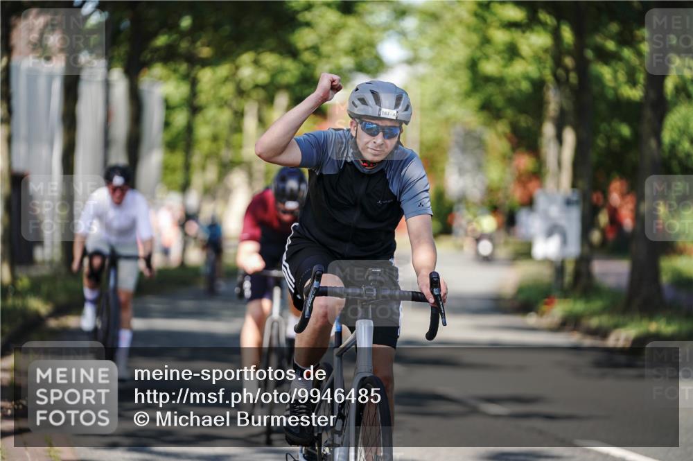 09.08.2026 - GEWOBA Citytriathlon Bremen Michael Burmester http://msf.ph/oto/9946485 09.08.2026 10:57:22 Radfahren 183, 191, 205, 243, 281, 361 meine-sportfotos.de