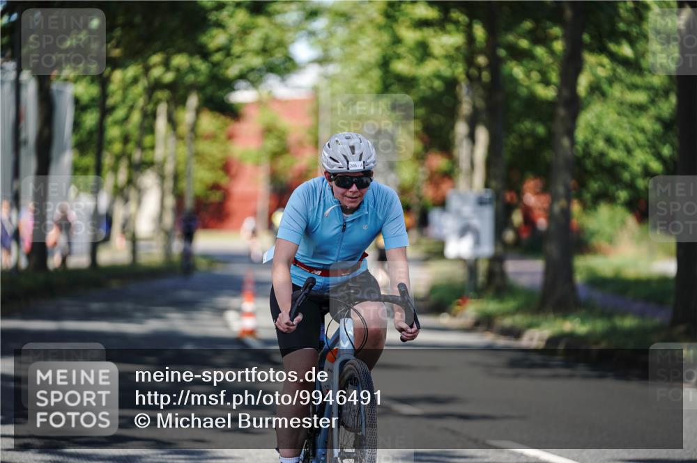09.08.2026 - GEWOBA Citytriathlon Bremen Michael Burmester http://msf.ph/oto/9946491 09.08.2026 10:57:28 Radfahren 117, 183, 191, 205, 281, 451 meine-sportfotos.de