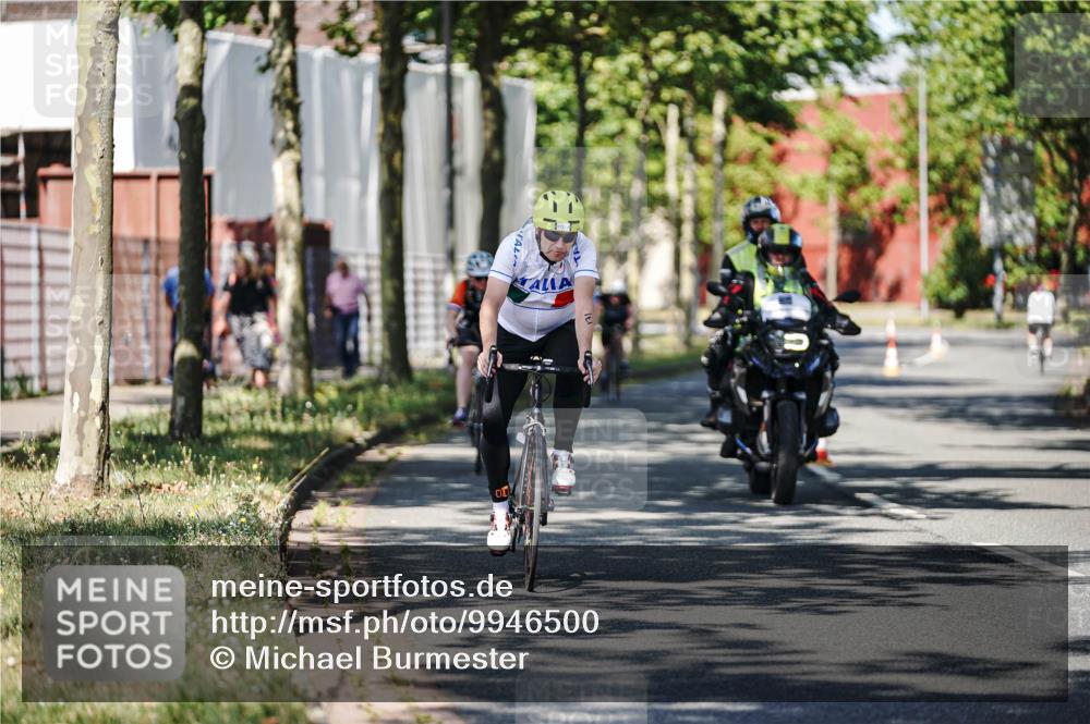 09.08.2026 - GEWOBA Citytriathlon Bremen Michael Burmester http://msf.ph/oto/9946500 09.08.2026 10:57:52 Radfahren 171, 434, 446, 462 meine-sportfotos.de