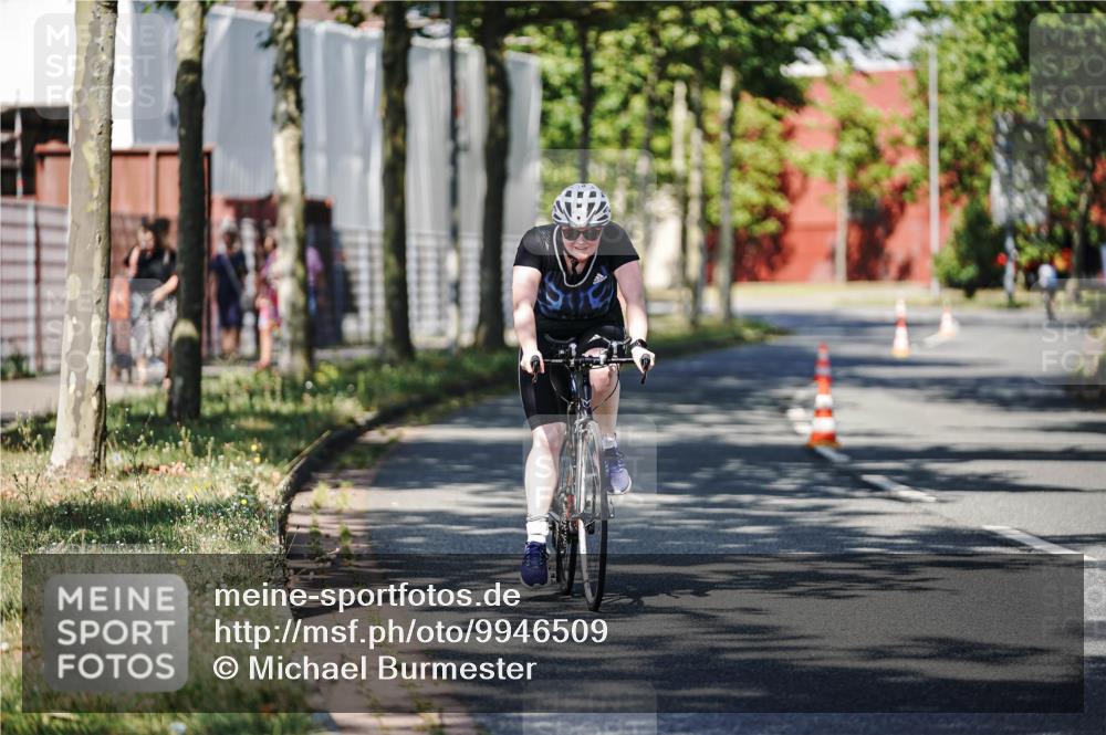 09.08.2026 - GEWOBA Citytriathlon Bremen Michael Burmester http://msf.ph/oto/9946509 09.08.2026 10:57:58 Radfahren 171, 434, 446 meine-sportfotos.de