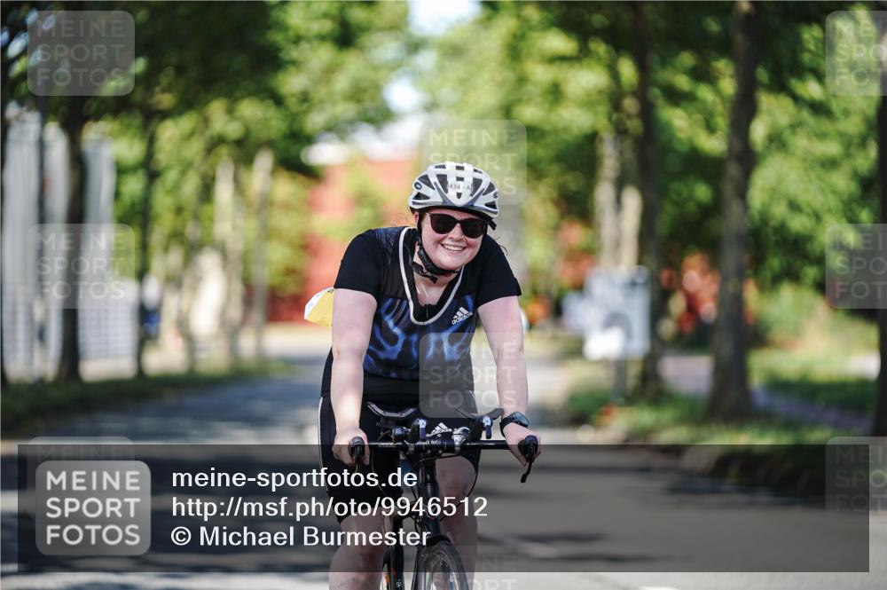 09.08.2026 - GEWOBA Citytriathlon Bremen Michael Burmester http://msf.ph/oto/9946512 09.08.2026 10:57:59 Radfahren 171, 434, 446 meine-sportfotos.de