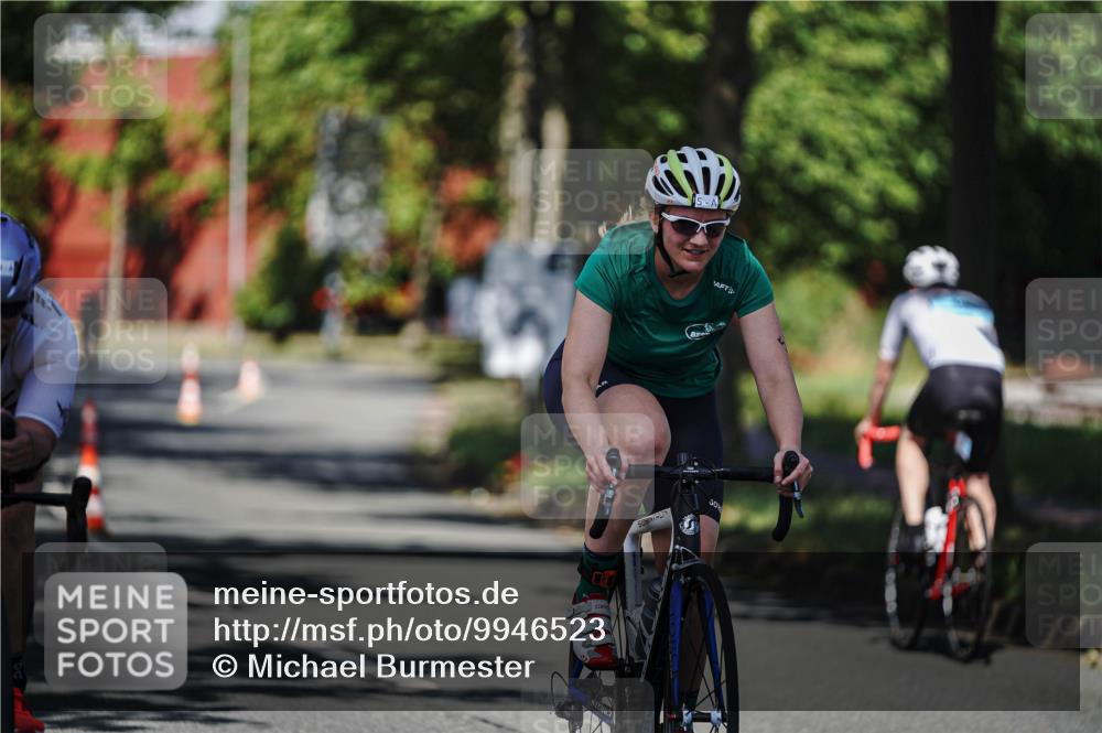 09.08.2026 - GEWOBA Citytriathlon Bremen Michael Burmester http://msf.ph/oto/9946523 09.08.2026 10:59:10 Radfahren 5, 115, 429, 466, 499 meine-sportfotos.de