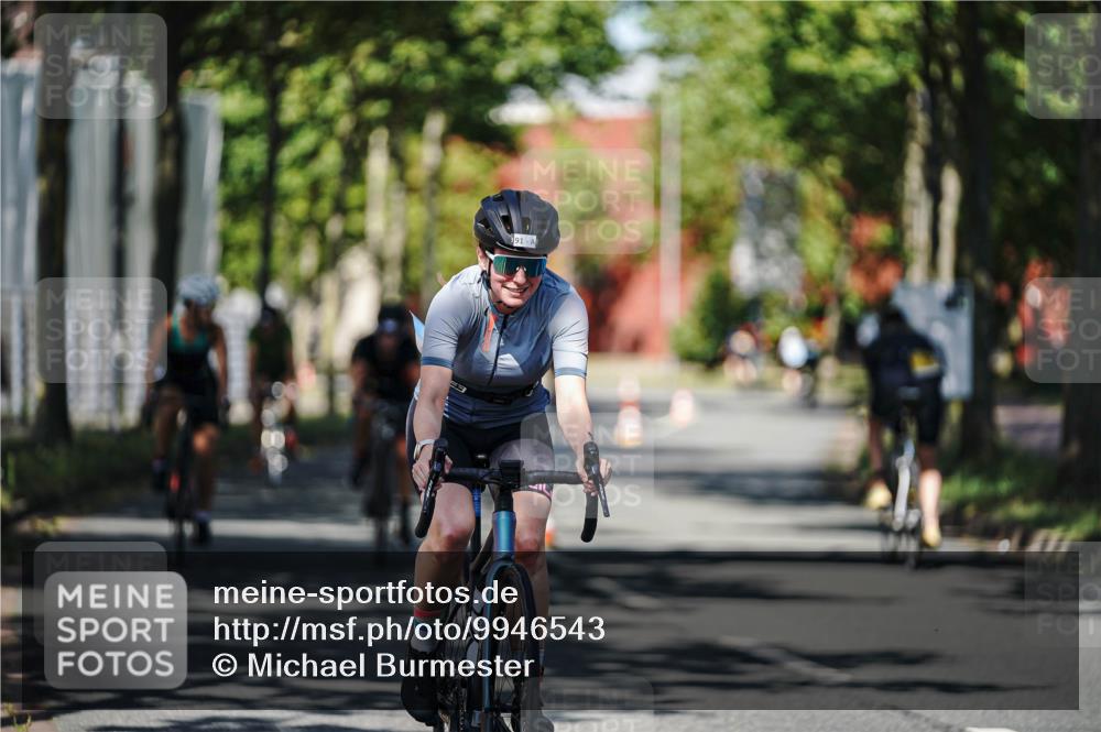 09.08.2026 - GEWOBA Citytriathlon Bremen Michael Burmester http://msf.ph/oto/9946543 09.08.2026 11:00:35 Radfahren 73, 91, 127, 161, 165, 415, 424, 425 meine-sportfotos.de
