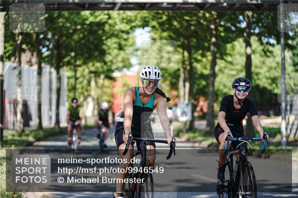 09.08.2026 - GEWOBA Citytriathlon Bremen Michael Burmester http://msf.ph/oto/9946549 09.08.2026 11:00:37 Radfahren 73, 91, 127, 161, 165, 415, 424, 425 meine-sportfotos.de