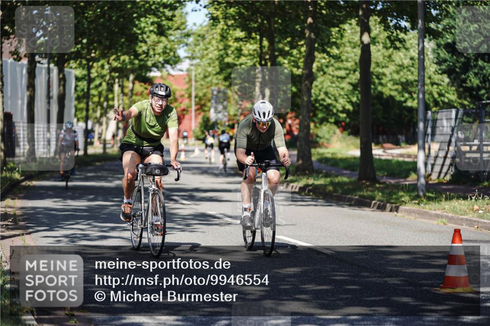 09.08.2026 - GEWOBA Citytriathlon Bremen Michael Burmester http://msf.ph/oto/9946554 09.08.2026 11:00:39 Radfahren 73, 91, 127, 161, 165, 415, 424, 425 meine-sportfotos.de