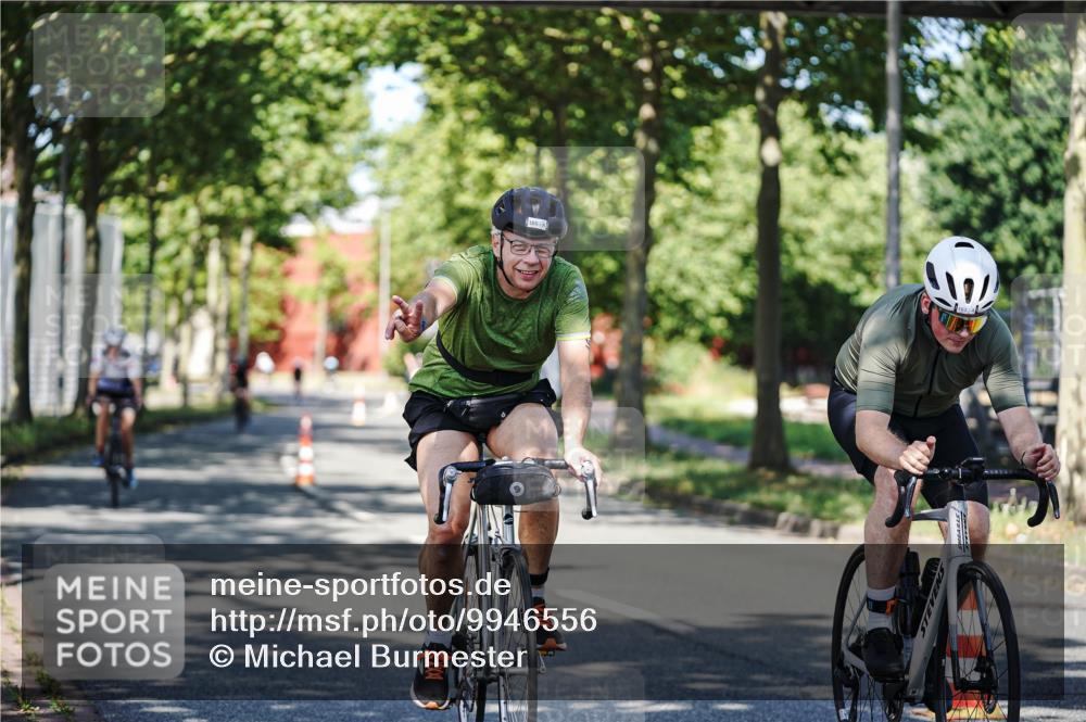 09.08.2026 - GEWOBA Citytriathlon Bremen Michael Burmester http://msf.ph/oto/9946556 09.08.2026 11:00:40 Radfahren 73, 91, 127, 161, 165, 415, 424, 425 meine-sportfotos.de