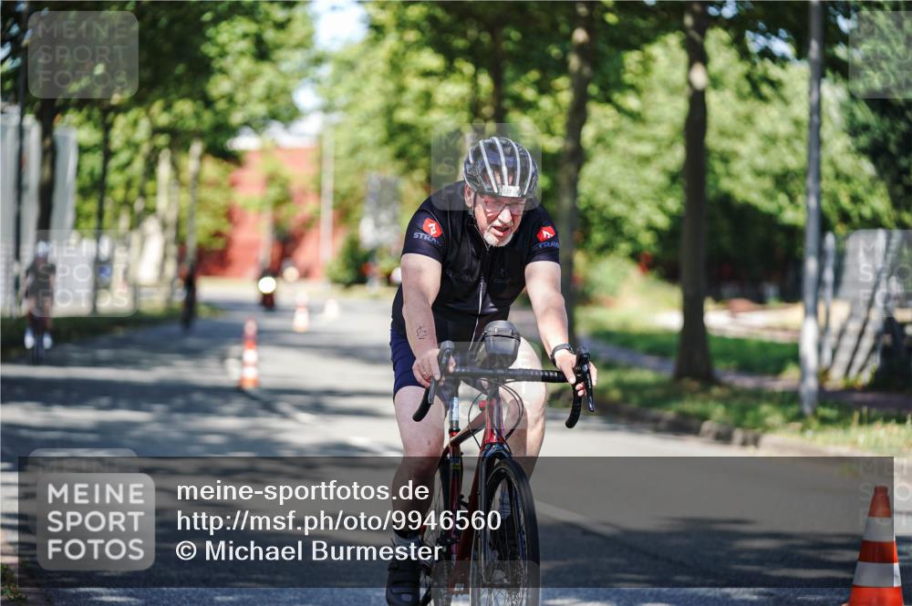 09.08.2026 - GEWOBA Citytriathlon Bremen Michael Burmester http://msf.ph/oto/9946560 09.08.2026 11:00:48 Radfahren 69, 73, 127, 161, 165, 435 meine-sportfotos.de