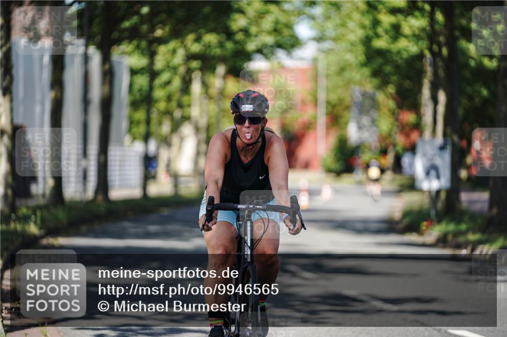 09.08.2026 - GEWOBA Citytriathlon Bremen Michael Burmester http://msf.ph/oto/9946565 09.08.2026 11:00:55 Radfahren 69, 77, 127, 435 meine-sportfotos.de