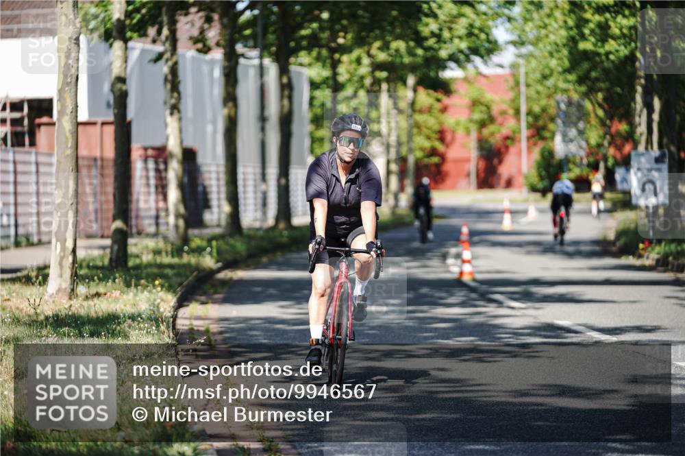 09.08.2026 - GEWOBA Citytriathlon Bremen Michael Burmester http://msf.ph/oto/9946567 09.08.2026 11:01:07 Radfahren 77, 78, 197, 420, 435 meine-sportfotos.de