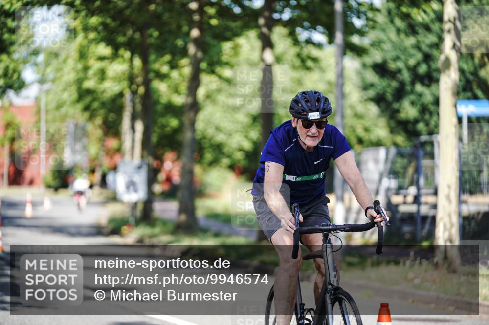 09.08.2026 - GEWOBA Citytriathlon Bremen Michael Burmester http://msf.ph/oto/9946574 09.08.2026 11:01:11 Radfahren 77, 78, 197, 420, 422 meine-sportfotos.de