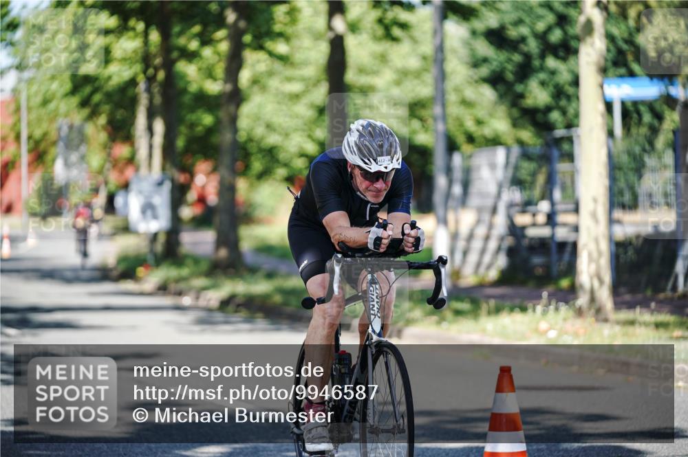 09.08.2026 - GEWOBA Citytriathlon Bremen Michael Burmester http://msf.ph/oto/9946587 09.08.2026 11:01:35 Radfahren 412 meine-sportfotos.de