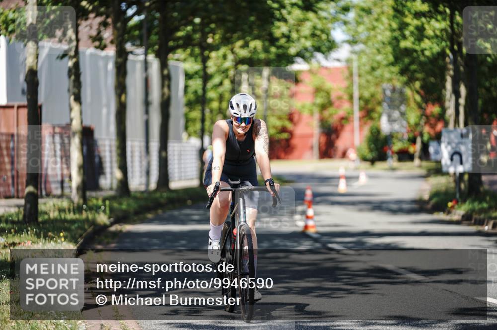 09.08.2026 - GEWOBA Citytriathlon Bremen Michael Burmester http://msf.ph/oto/9946590 09.08.2026 11:01:48 Radfahren 9, 469 meine-sportfotos.de