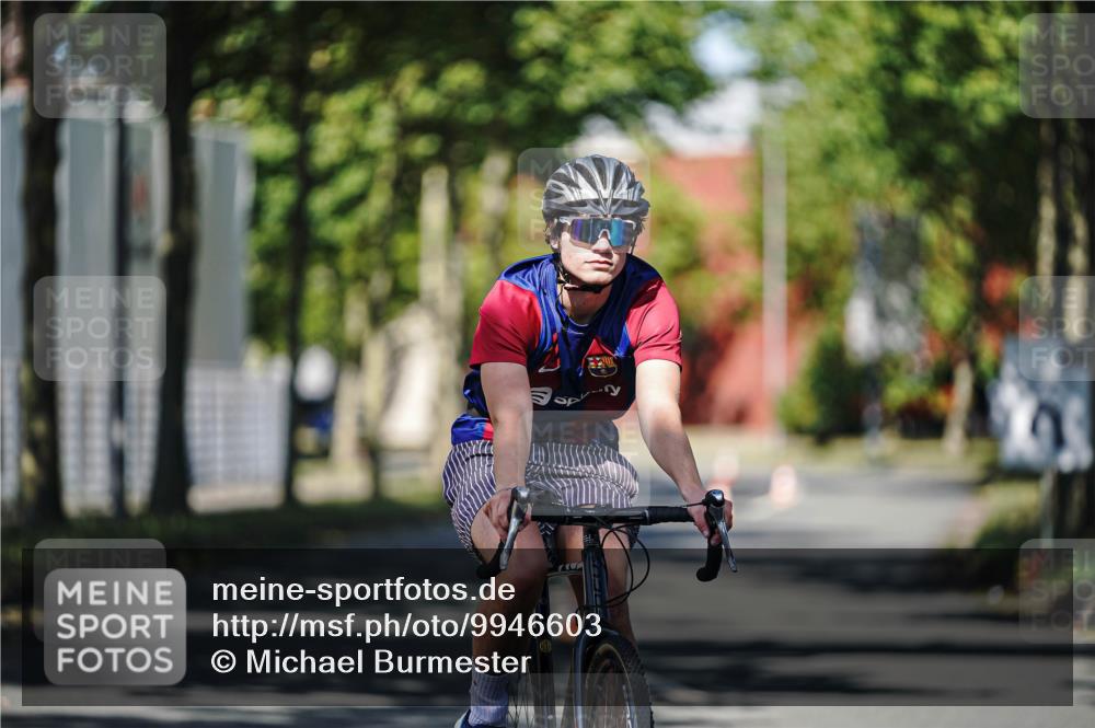 09.08.2026 - GEWOBA Citytriathlon Bremen Michael Burmester http://msf.ph/oto/9946603 09.08.2026 11:03:54 Radfahren 525 meine-sportfotos.de