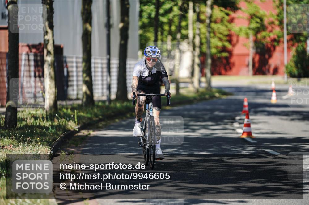 09.08.2026 - GEWOBA Citytriathlon Bremen Michael Burmester http://msf.ph/oto/9946605 09.08.2026 11:04:48 Radfahren 227, 524 meine-sportfotos.de