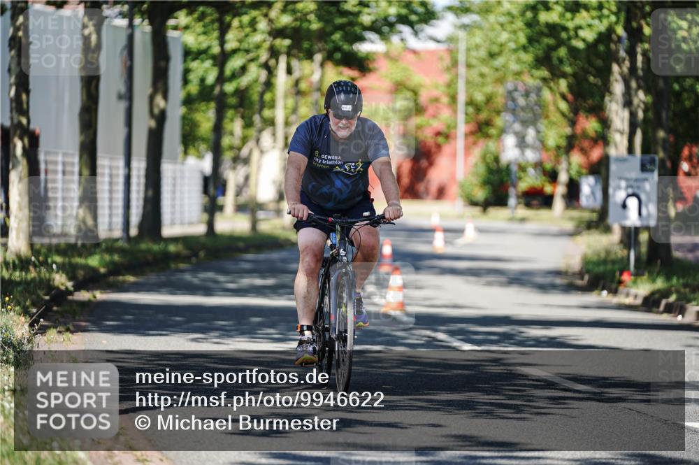 09.08.2026 - GEWOBA Citytriathlon Bremen Michael Burmester http://msf.ph/oto/9946622 09.08.2026 11:10:14 Radfahren 411 meine-sportfotos.de
