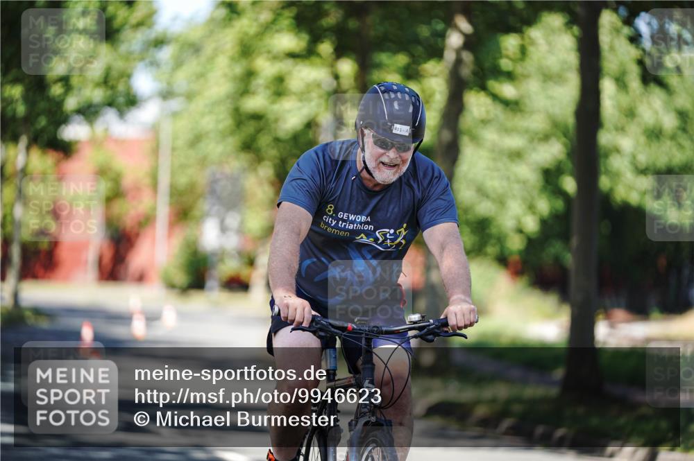 09.08.2026 - GEWOBA Citytriathlon Bremen Michael Burmester http://msf.ph/oto/9946623 09.08.2026 11:10:15 Radfahren 411 meine-sportfotos.de