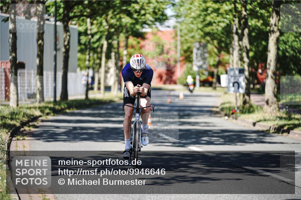 09.08.2026 - GEWOBA Citytriathlon Bremen Michael Burmester http://msf.ph/oto/9946646 09.08.2026 12:01:49 Radfahren 580 meine-sportfotos.de