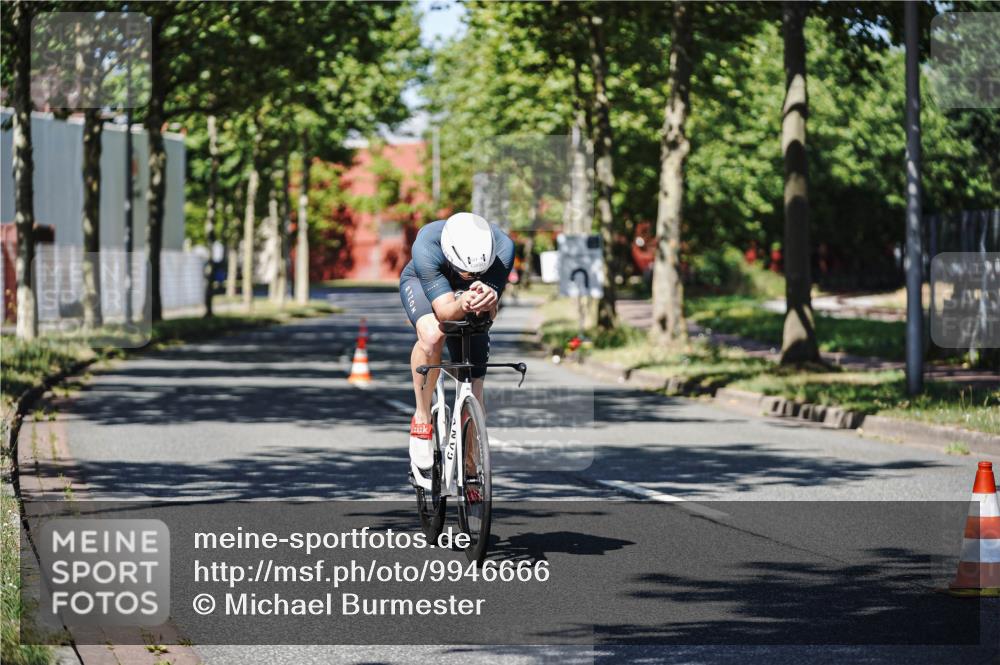 09.08.2026 - GEWOBA Citytriathlon Bremen Michael Burmester http://msf.ph/oto/9946666 09.08.2026 12:03:40 Radfahren 557 meine-sportfotos.de