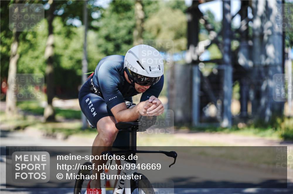 09.08.2026 - GEWOBA Citytriathlon Bremen Michael Burmester http://msf.ph/oto/9946669 09.08.2026 12:03:41 Radfahren 557 meine-sportfotos.de