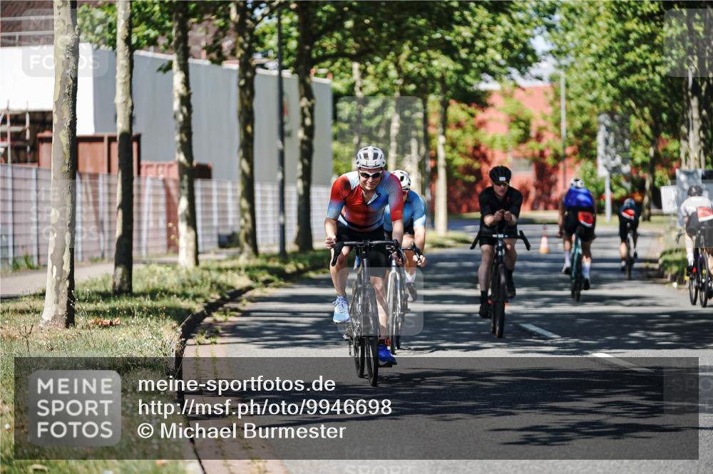 09.08.2026 - GEWOBA Citytriathlon Bremen Michael Burmester http://msf.ph/oto/9946698 09.08.2026 12:05:35 Radfahren 541, 560, 562, 623, 695, 696, 757, 1110 meine-sportfotos.de