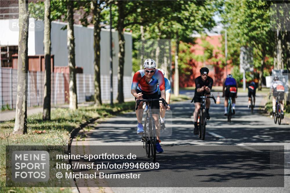09.08.2026 - GEWOBA Citytriathlon Bremen Michael Burmester http://msf.ph/oto/9946699 09.08.2026 12:05:35 Radfahren 541, 560, 562, 623, 695, 696, 757, 1110 meine-sportfotos.de
