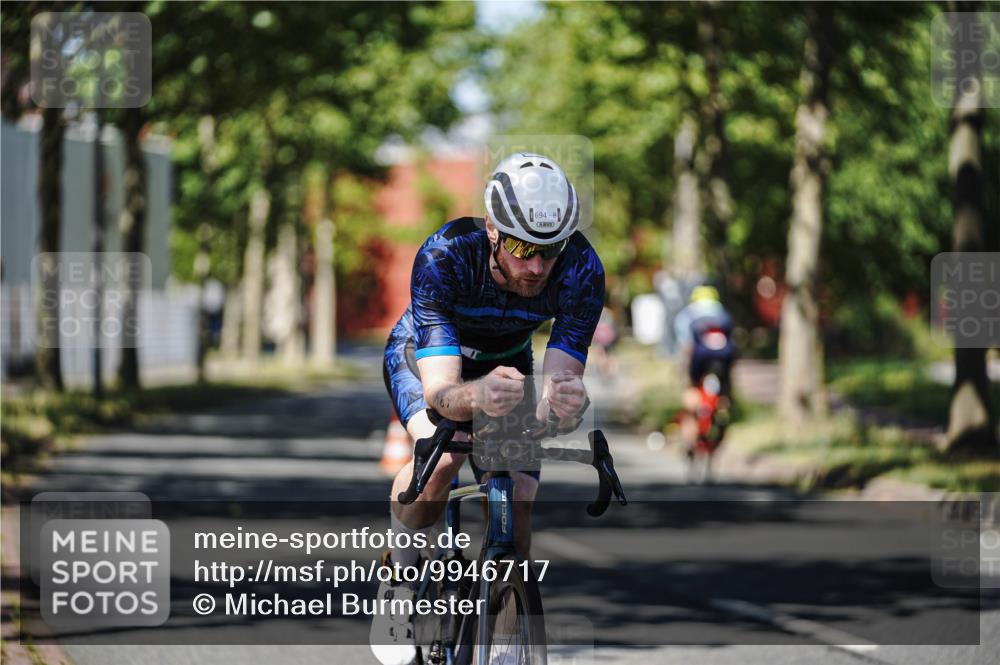 09.08.2026 - GEWOBA Citytriathlon Bremen Michael Burmester http://msf.ph/oto/9946717 09.08.2026 12:05:56 Radfahren 694 meine-sportfotos.de